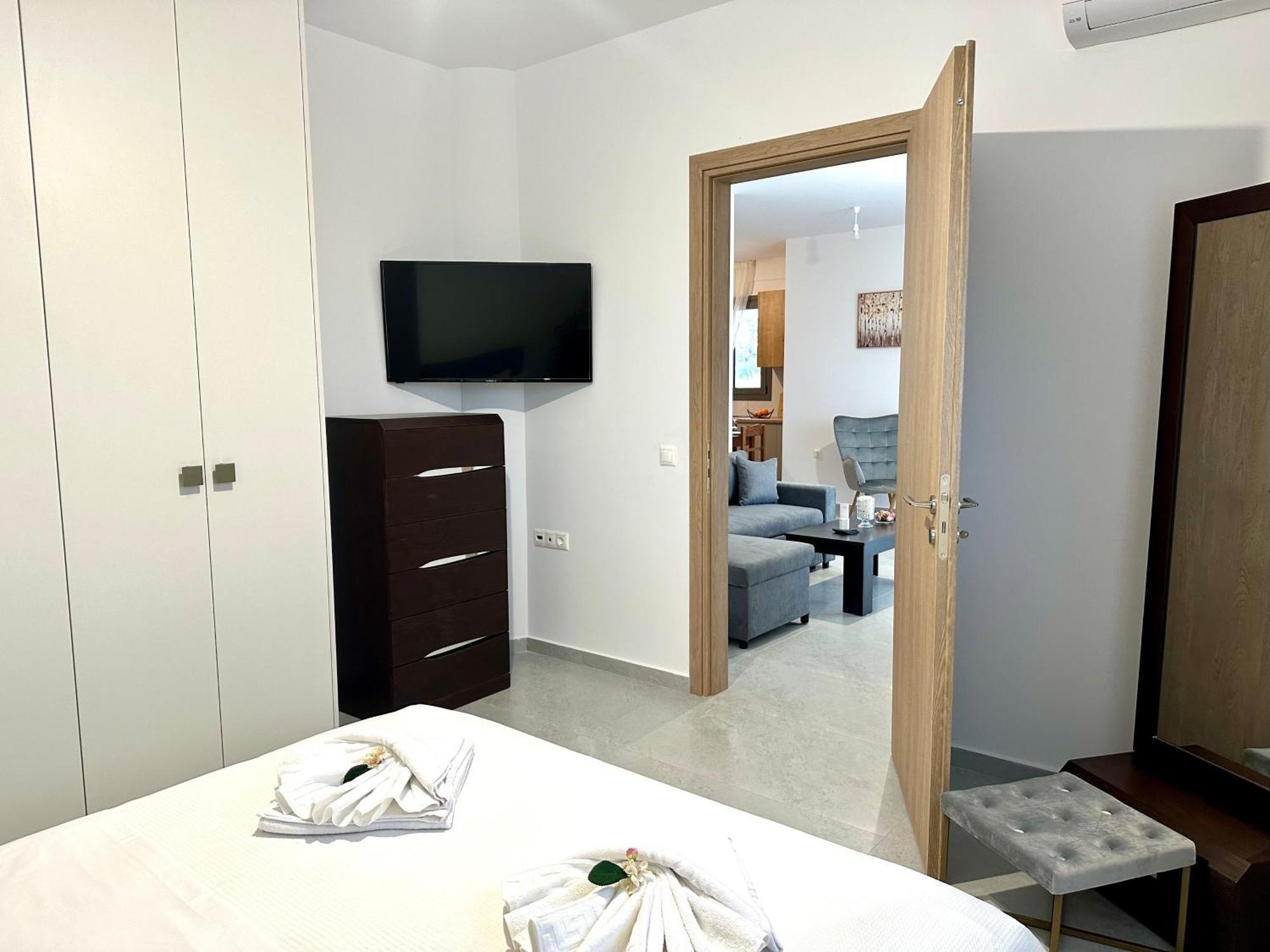 The Skyline Escape Apartment Heraklion  Ngoại thất bức ảnh