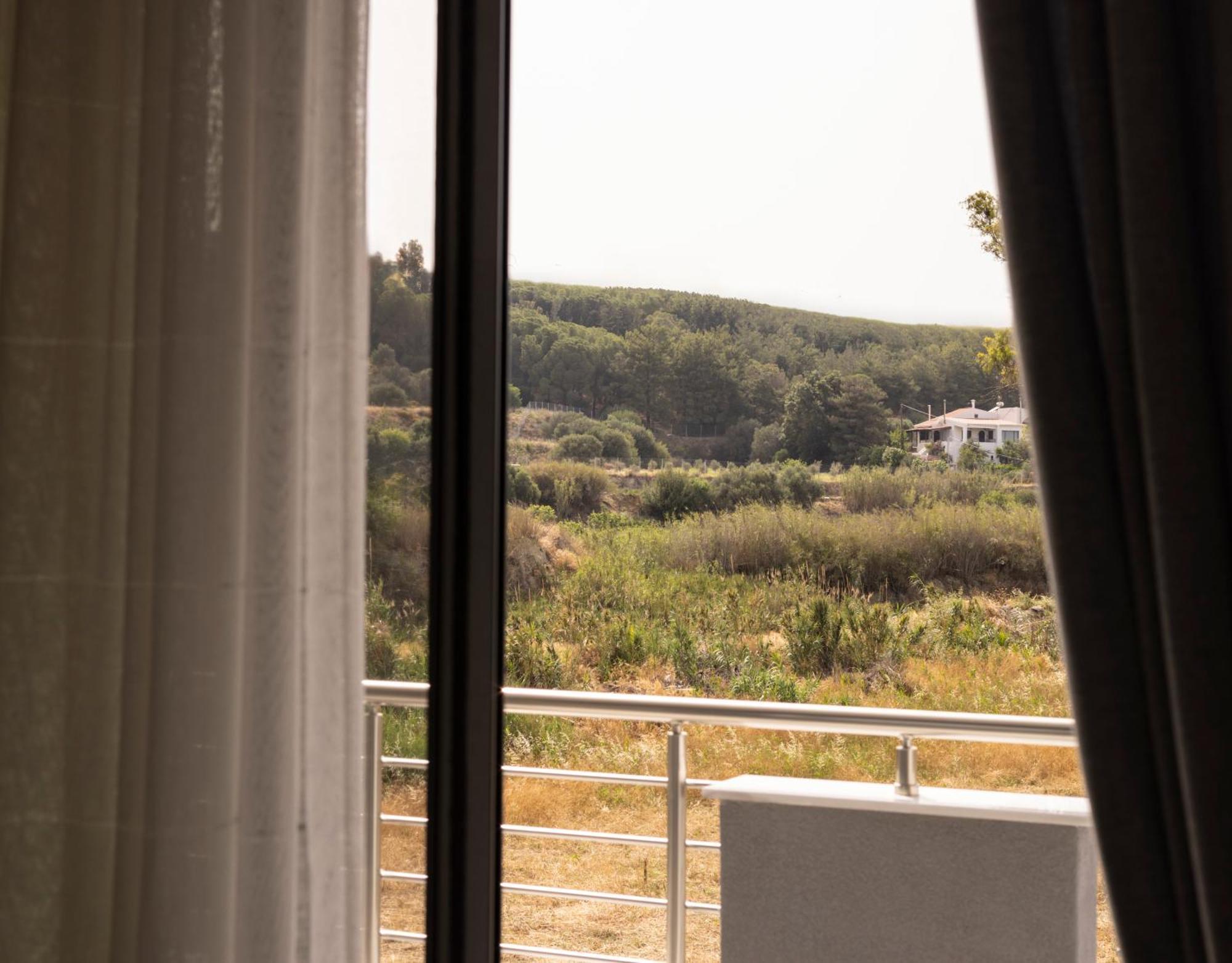 The Skyline Escape Apartment Heraklion  Ngoại thất bức ảnh