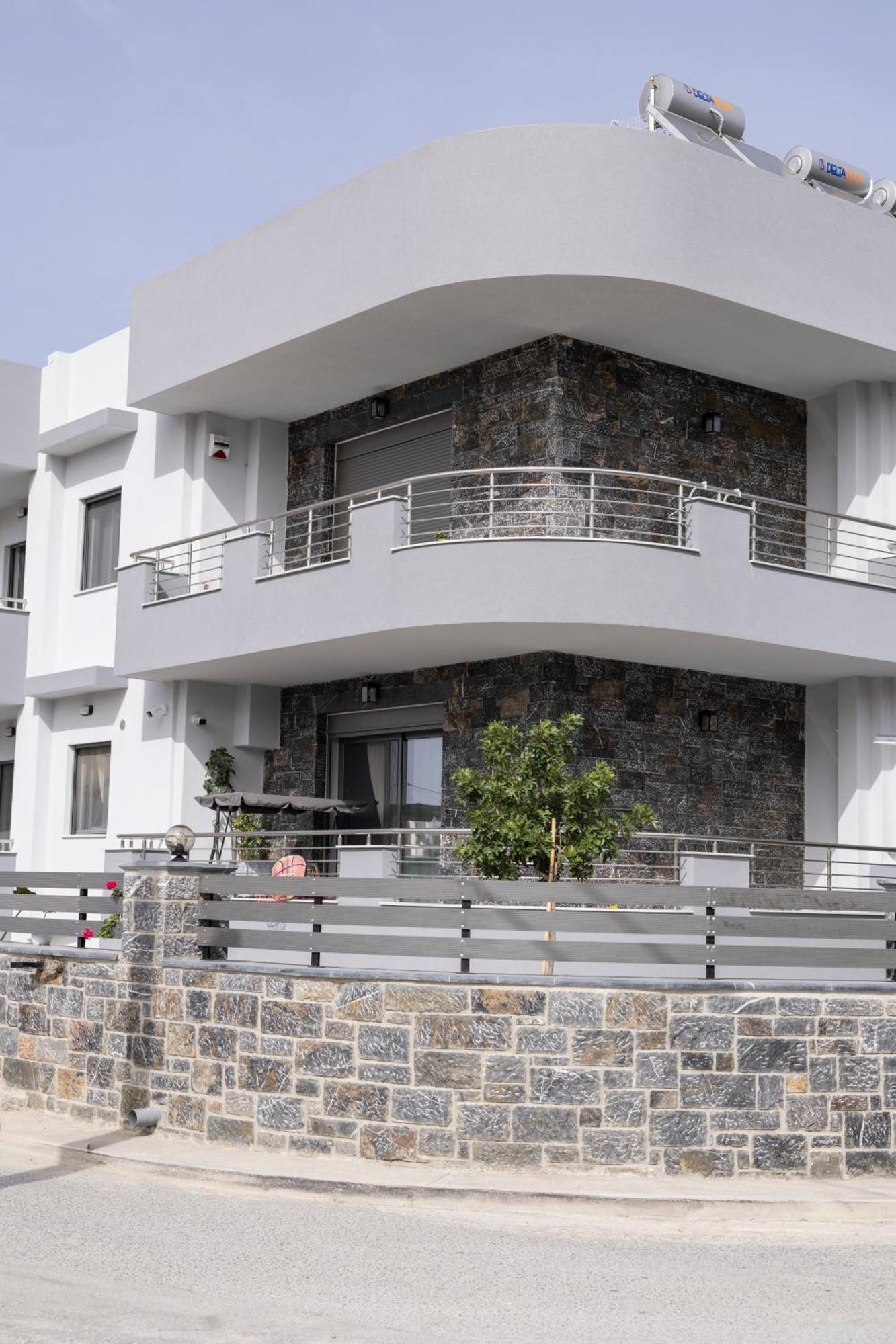 The Skyline Escape Apartment Heraklion  Ngoại thất bức ảnh